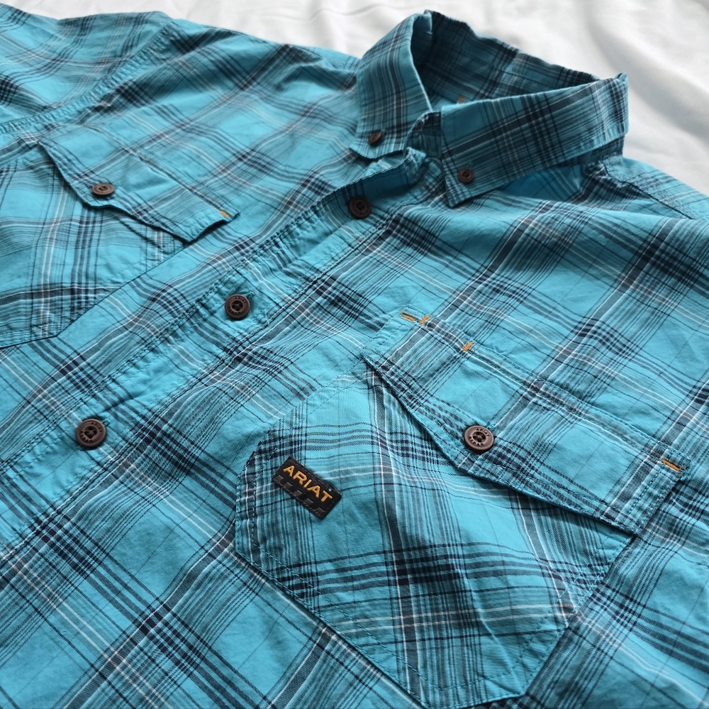 Ariat Rebar Men’s Medium Plaid Short Sleeve Button Up Work Shirt Teal Blue